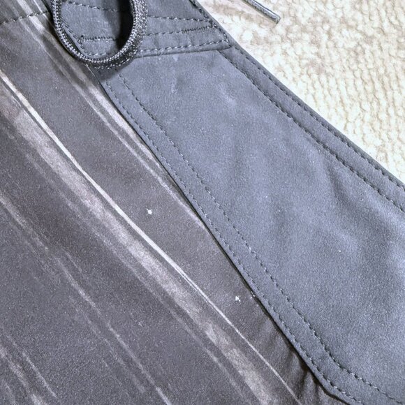 Y2K Oakley Forest Wood Board Shorts - Picture 7 of 7